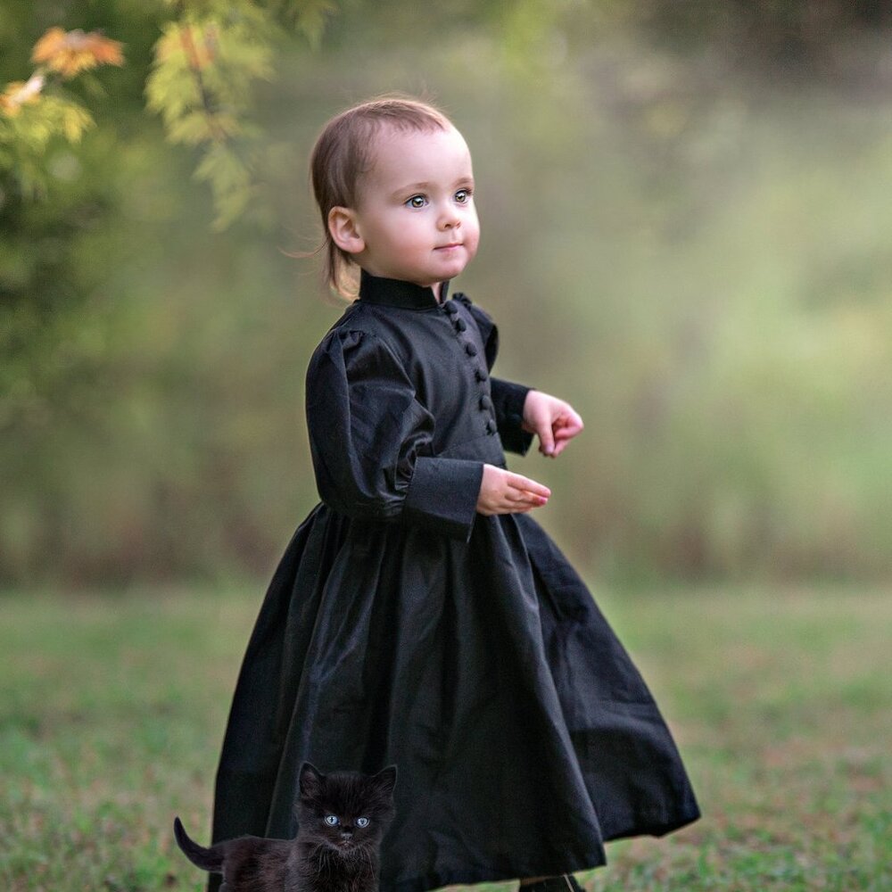 Witch Dress‎ - Picture 2 of 8